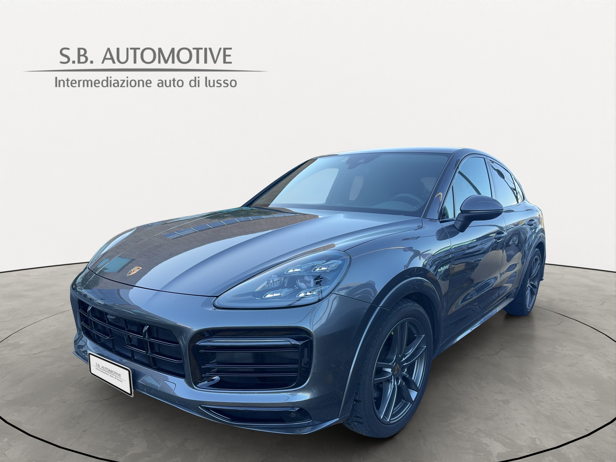 PORSCHE CAYENNE HYBRID COUPE’                                                     € 69.900,00